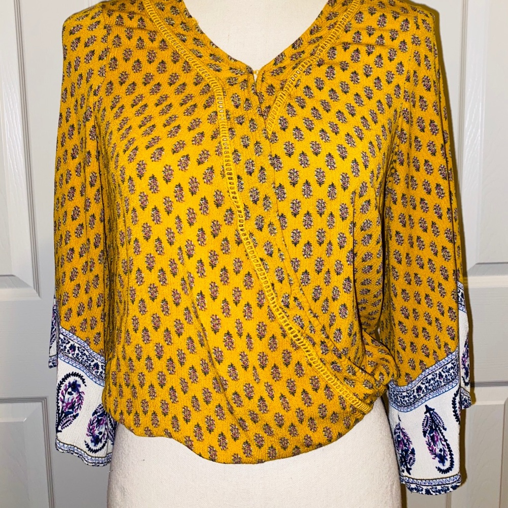 Xhilaration Boho Top 😍